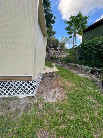 2540 BROADWAY STREET, Lakeland, FL 33801