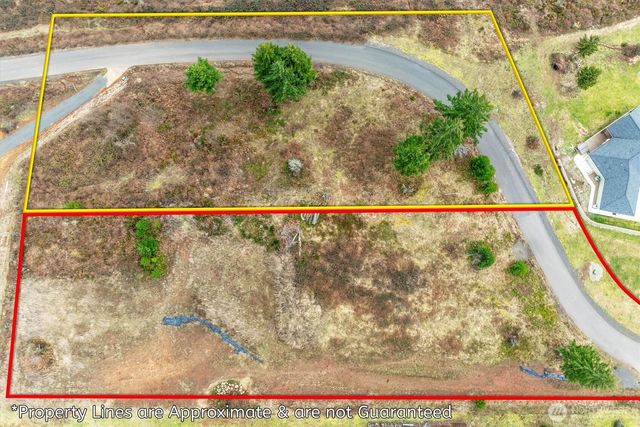 0 Red Hawk lot 8 Drive, Castle Rock, WA 98611
