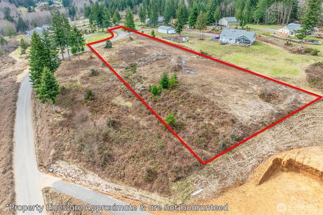 0 Red Hawk lot 8 Drive, Castle Rock, WA 98611