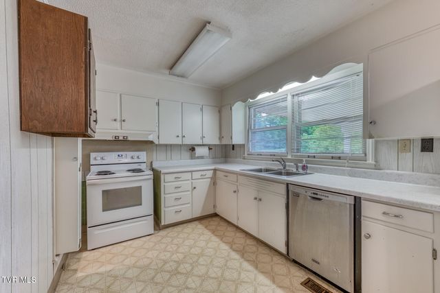 116 Royston Street, Johnson City, TN 37604