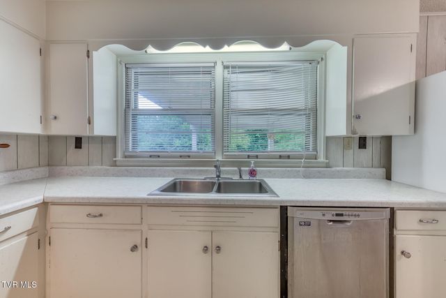 116 Royston Street, Johnson City, TN 37604