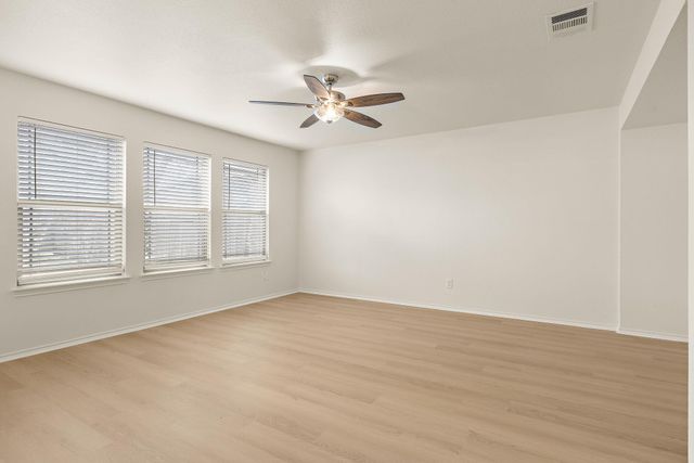 924 Oatmeal DR, Pflugerville, TX 78660