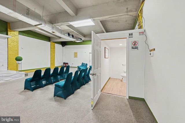 1724 MARKET ST, Harrisburg, PA 17103