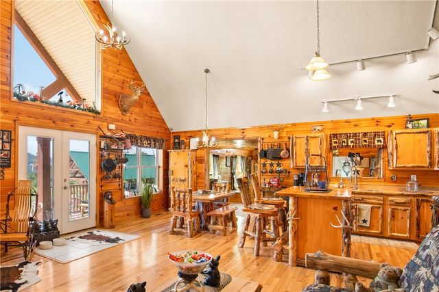 5164 Lincoln Hwy, Quemahoning Twp, PA 15563