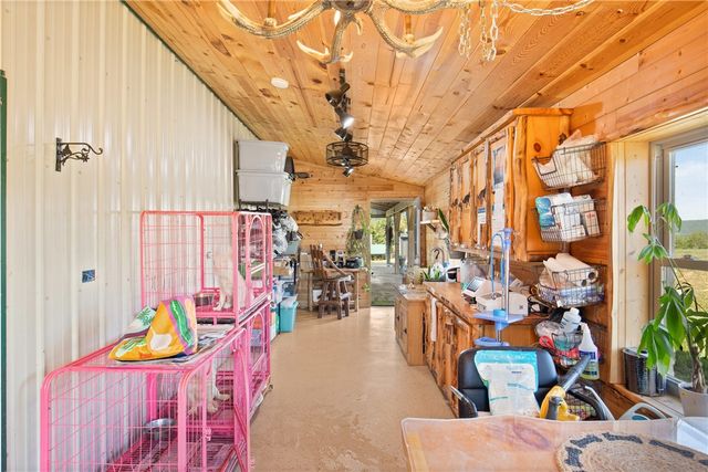 5164 Lincoln Hwy, Quemahoning Twp, PA 15563