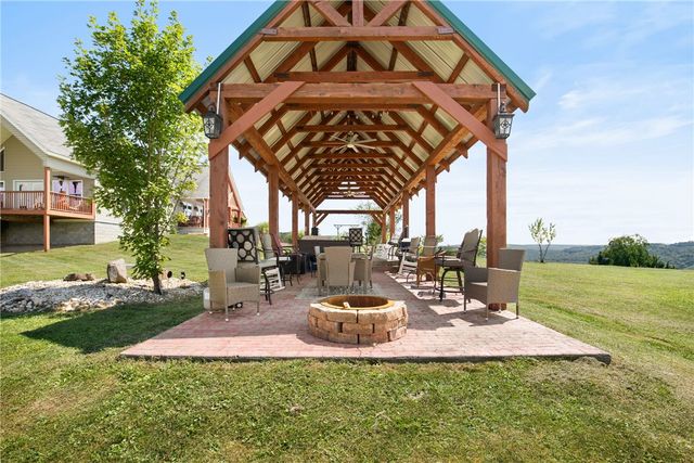 5164 Lincoln Hwy, Quemahoning Twp, PA 15563