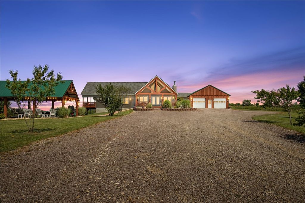 5164 Lincoln Hwy, Quemahoning Twp, PA 15563