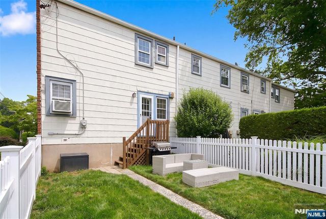 909 River Road 1, Teaneck, NJ 07666