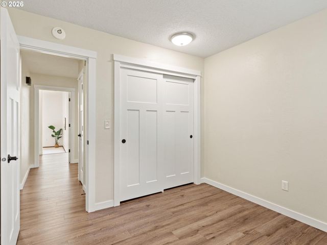 2564 BRONCO Ct, West Linn, OR 97068