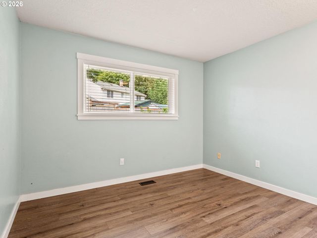2564 BRONCO Ct, West Linn, OR 97068