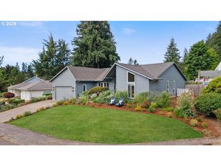 2564 BRONCO Ct, West Linn, OR 97068