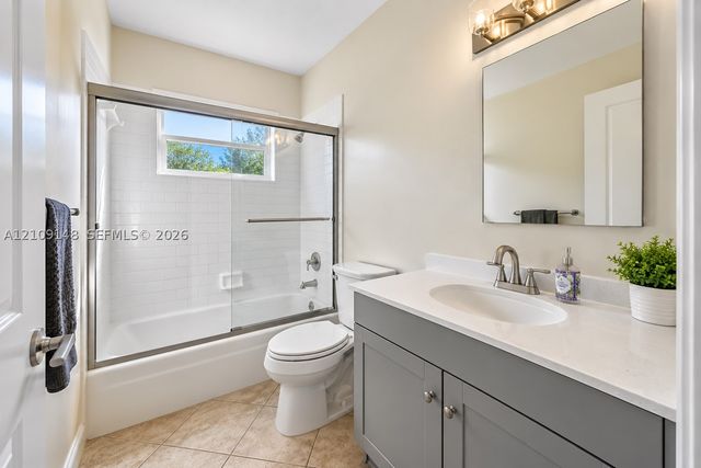1701 SW 23rd Ave, Fort Lauderdale, FL 33312