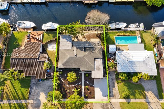 1701 SW 23rd Ave, Fort Lauderdale, FL 33312