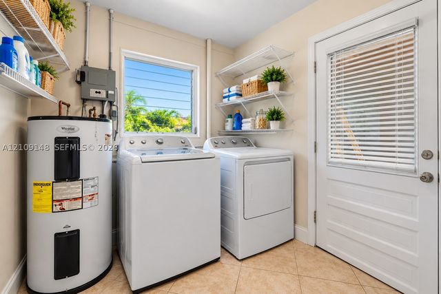 1701 SW 23rd Ave, Fort Lauderdale, FL 33312