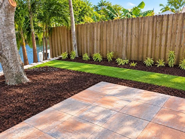 1701 SW 23rd Ave, Fort Lauderdale, FL 33312