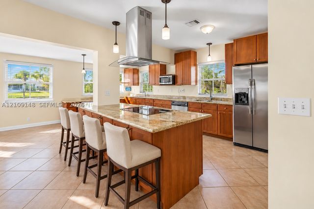 1701 SW 23rd Ave, Fort Lauderdale, FL 33312