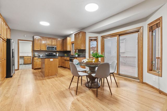 4290 Cottonwood Lane N, Plymouth, MN 55441