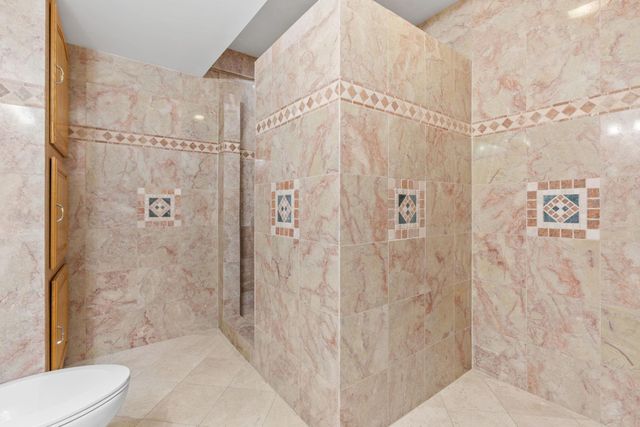 4290 Cottonwood Lane N, Plymouth, MN 55441