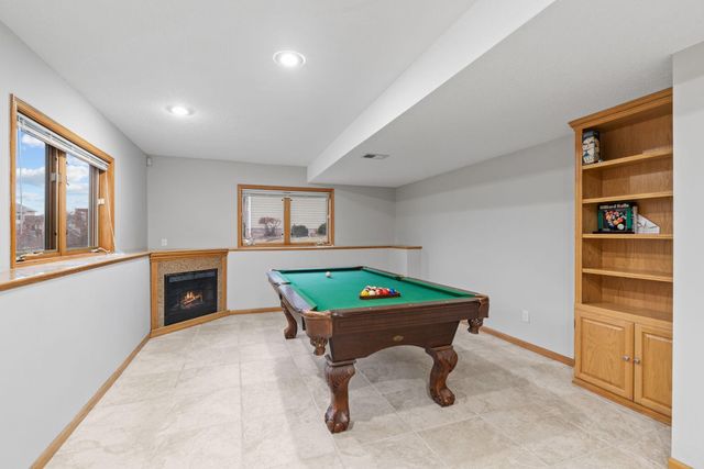 4290 Cottonwood Lane N, Plymouth, MN 55441