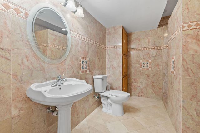 4290 Cottonwood Lane N, Plymouth, MN 55441