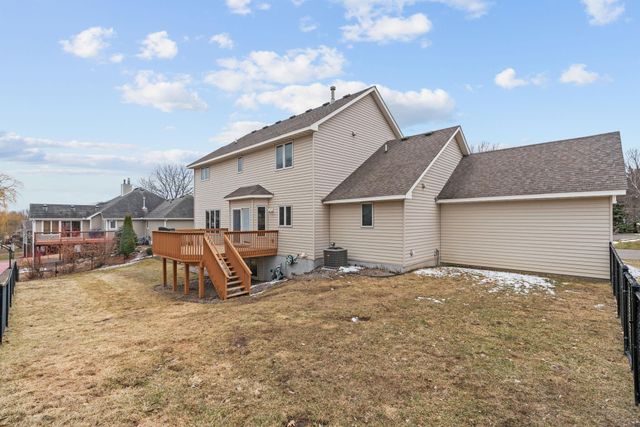 4290 Cottonwood Lane N, Plymouth, MN 55441