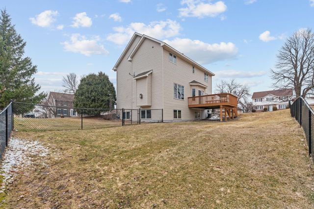 4290 Cottonwood Lane N, Plymouth, MN 55441