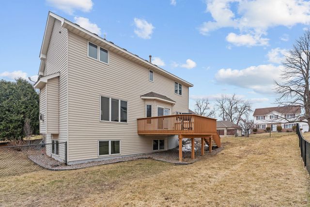 4290 Cottonwood Lane N, Plymouth, MN 55441