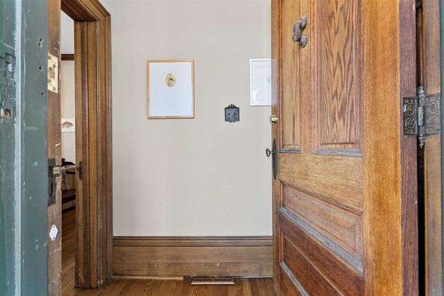 403 S CHURCH STREET, Neenah, WI 54956