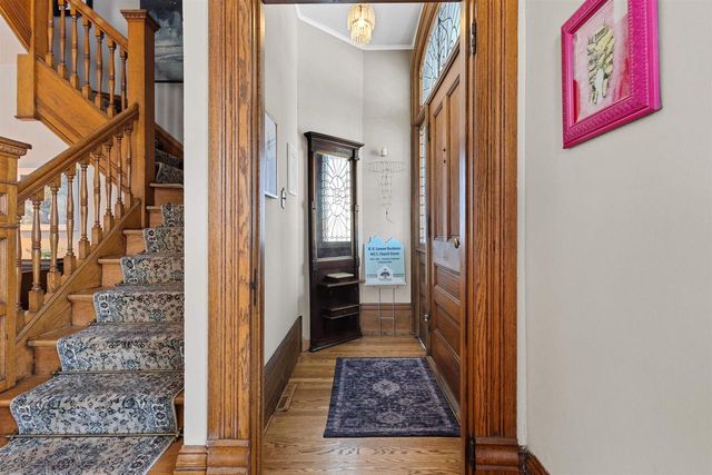 403 S CHURCH STREET, Neenah, WI 54956