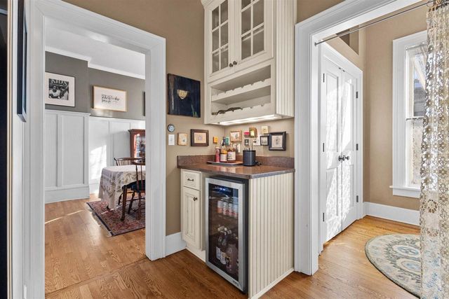 403 S CHURCH STREET, Neenah, WI 54956