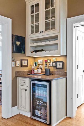 403 S CHURCH STREET, Neenah, WI 54956