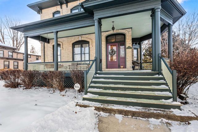 403 S CHURCH STREET, Neenah, WI 54956