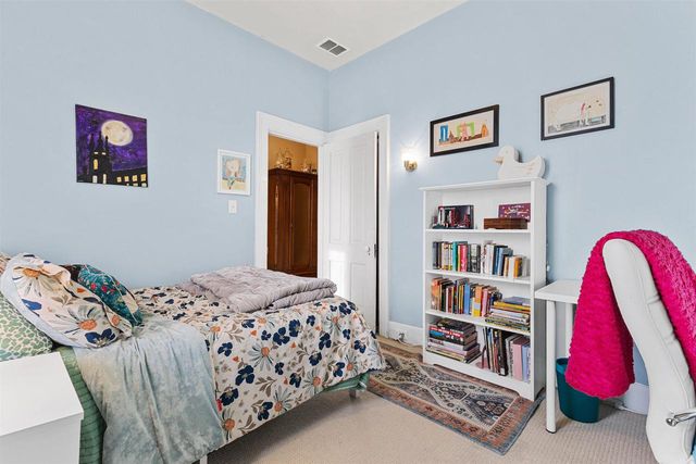 403 S CHURCH STREET, Neenah, WI 54956