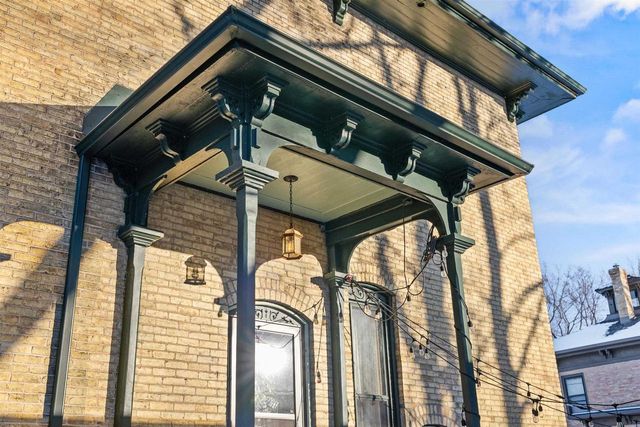 403 S CHURCH STREET, Neenah, WI 54956