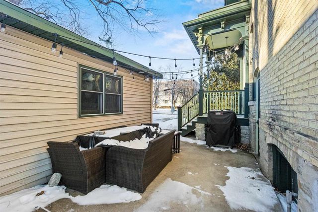 403 S CHURCH STREET, Neenah, WI 54956