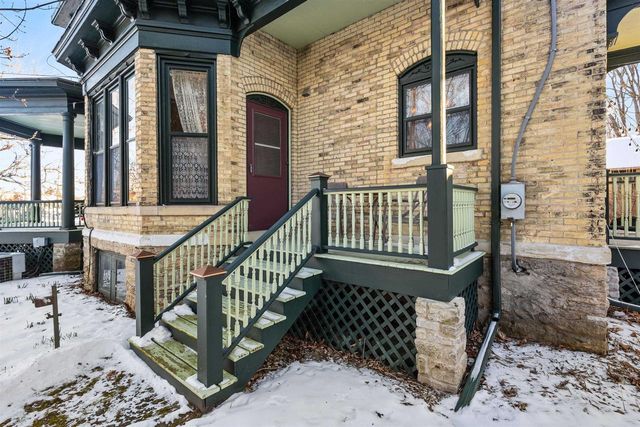 403 S CHURCH STREET, Neenah, WI 54956