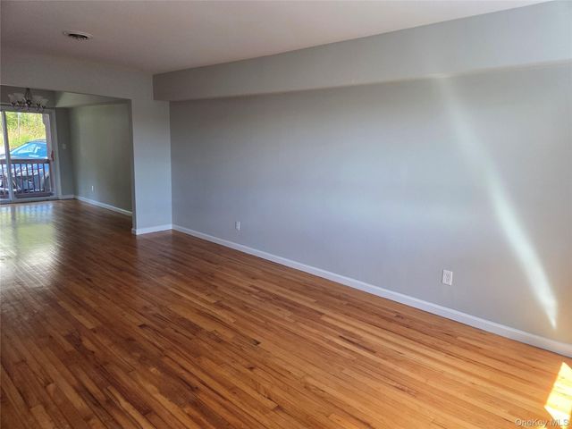 18 Pavilion Ridge Way 1, Suffern, NY 10901