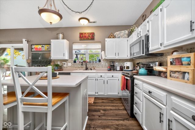 12304 Rambling Road, Fishers, IN 46037