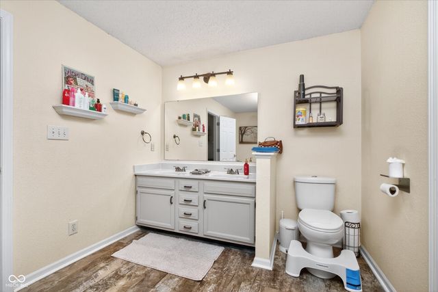 12304 Rambling Road, Fishers, IN 46037