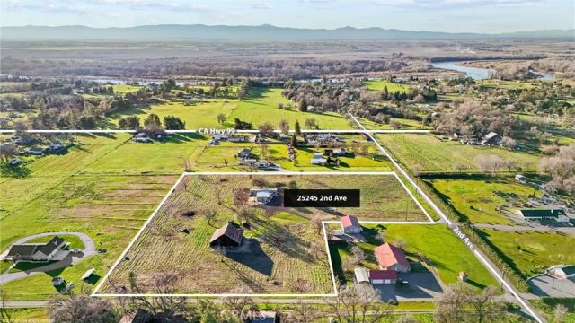 25245 2nd Avenue, Los Molinos, CA 96055