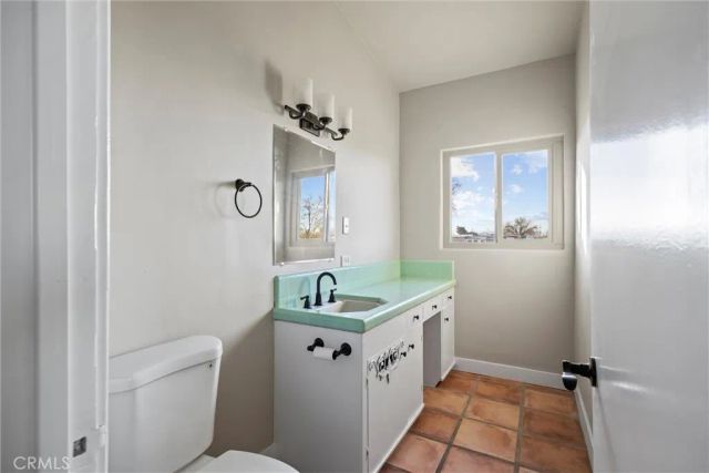 25245 2nd Avenue, Los Molinos, CA 96055