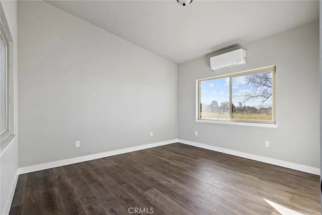 25245 2nd Avenue, Los Molinos, CA 96055