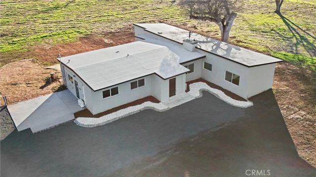 25245 2nd Avenue, Los Molinos, CA 96055