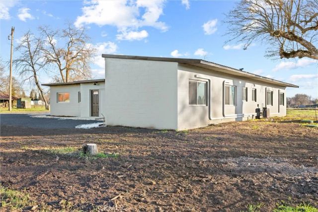 25245 2nd Avenue, Los Molinos, CA 96055