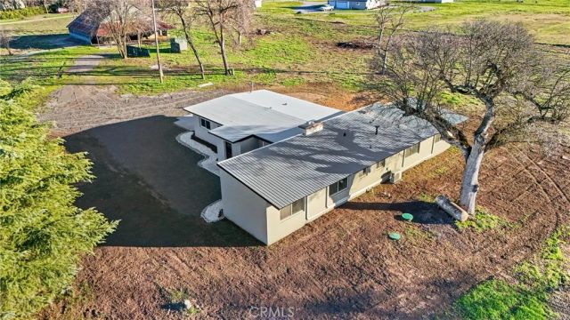 25245 2nd Avenue, Los Molinos, CA 96055