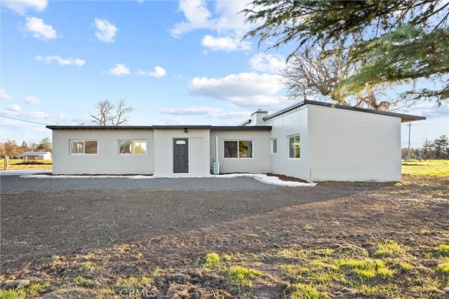 25245 2nd Avenue, Los Molinos, CA 96055