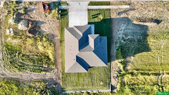 10023 Prospect Street, Papillion, NE 68046