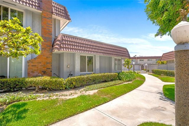 11257 Amelia Way, Cypress, CA 90630