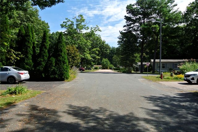 34 Kelly Lane, Coventry, RI 02816