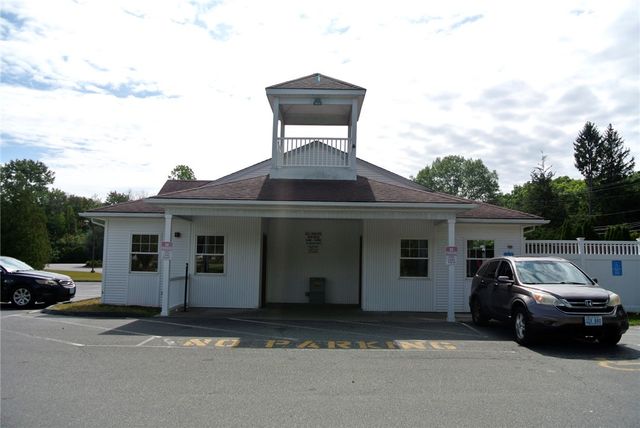 34 Kelly Lane, Coventry, RI 02816